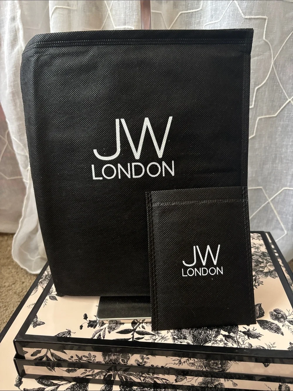 New JW London Leather IPAD & Mini Pouch Set